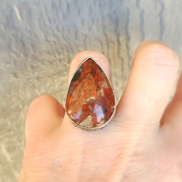 New Seam Agate Silver Statement Ring. - Picture 11 of 16